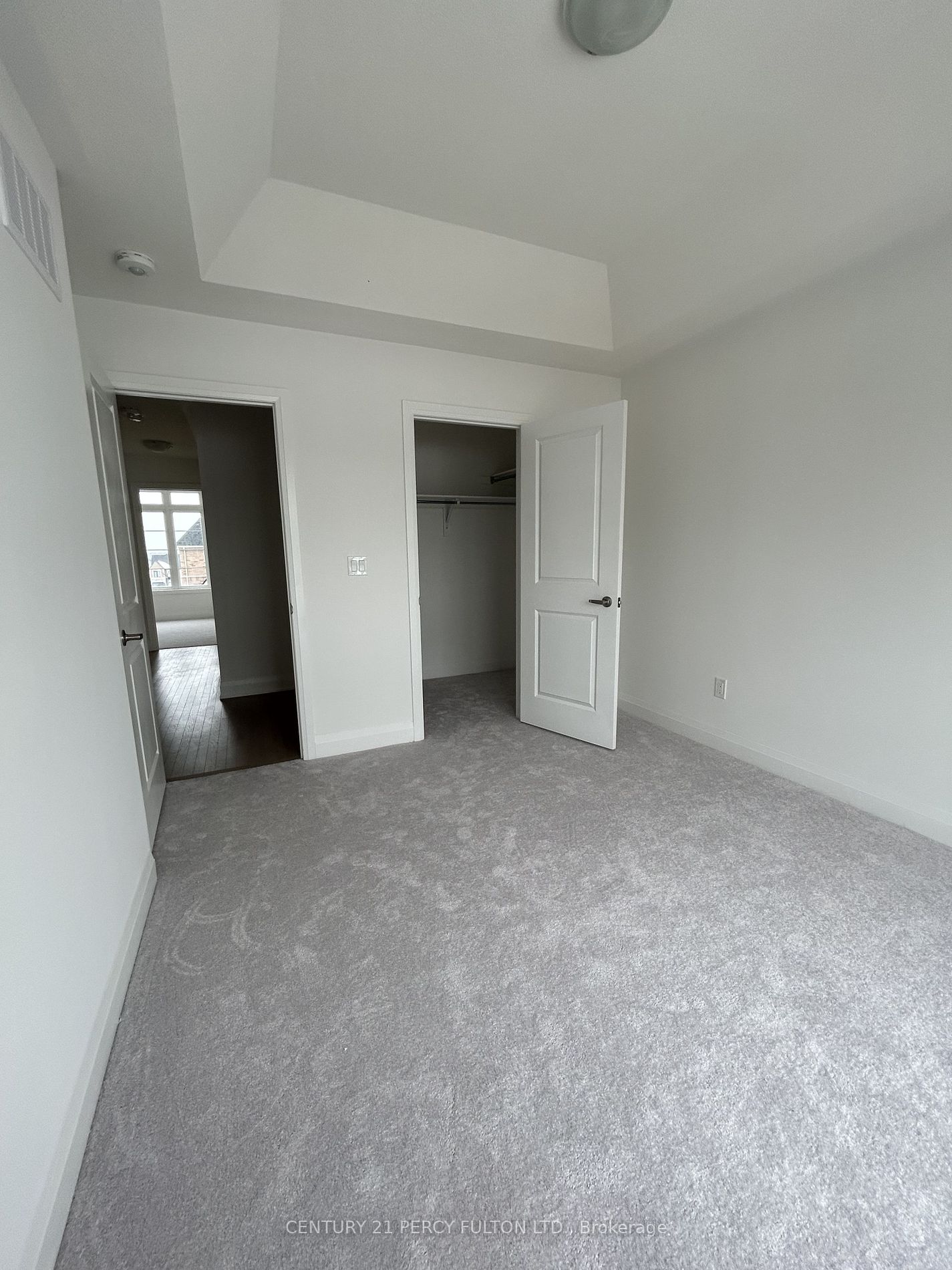 19 Elkington Cres