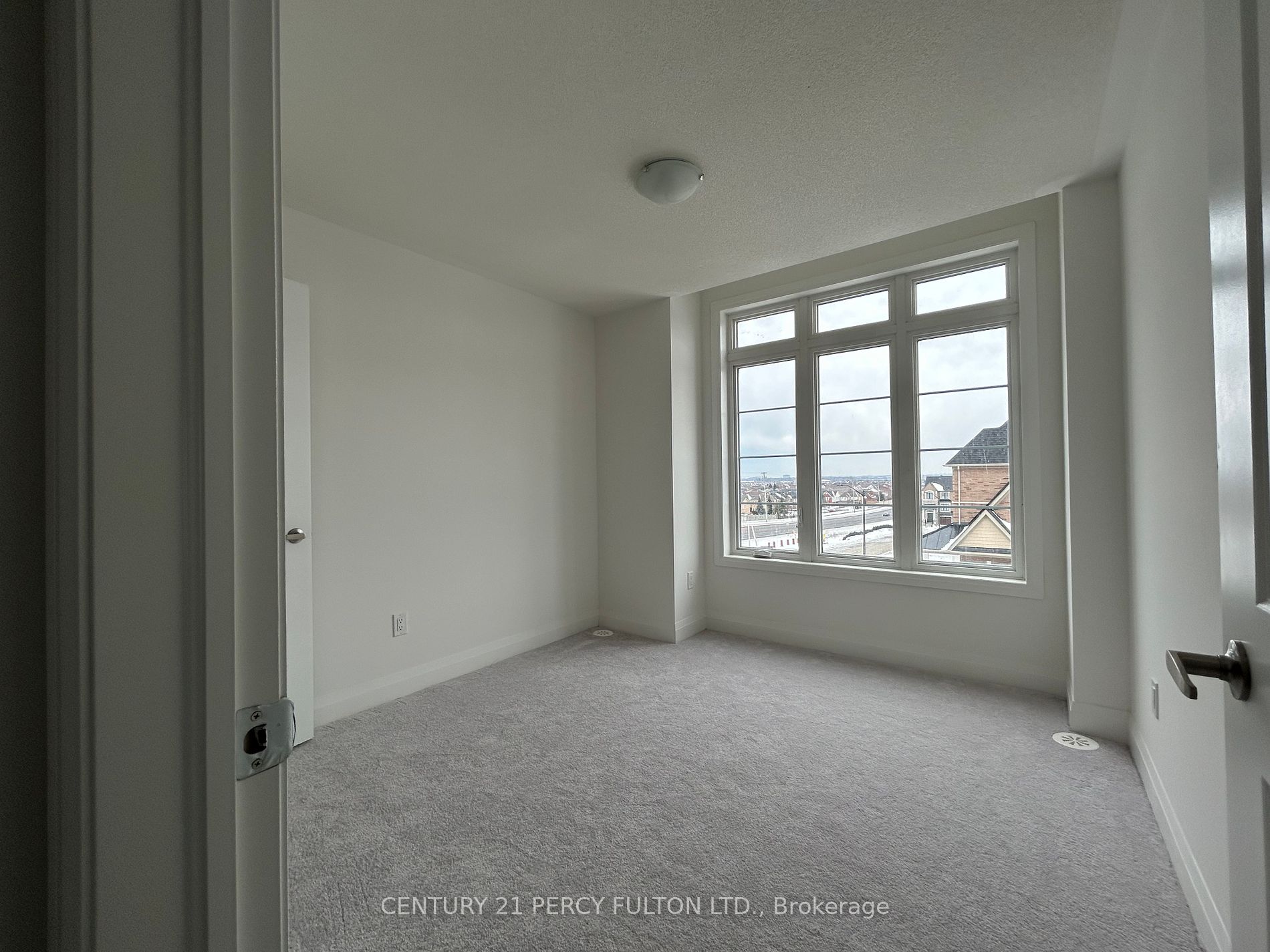19 Elkington Cres