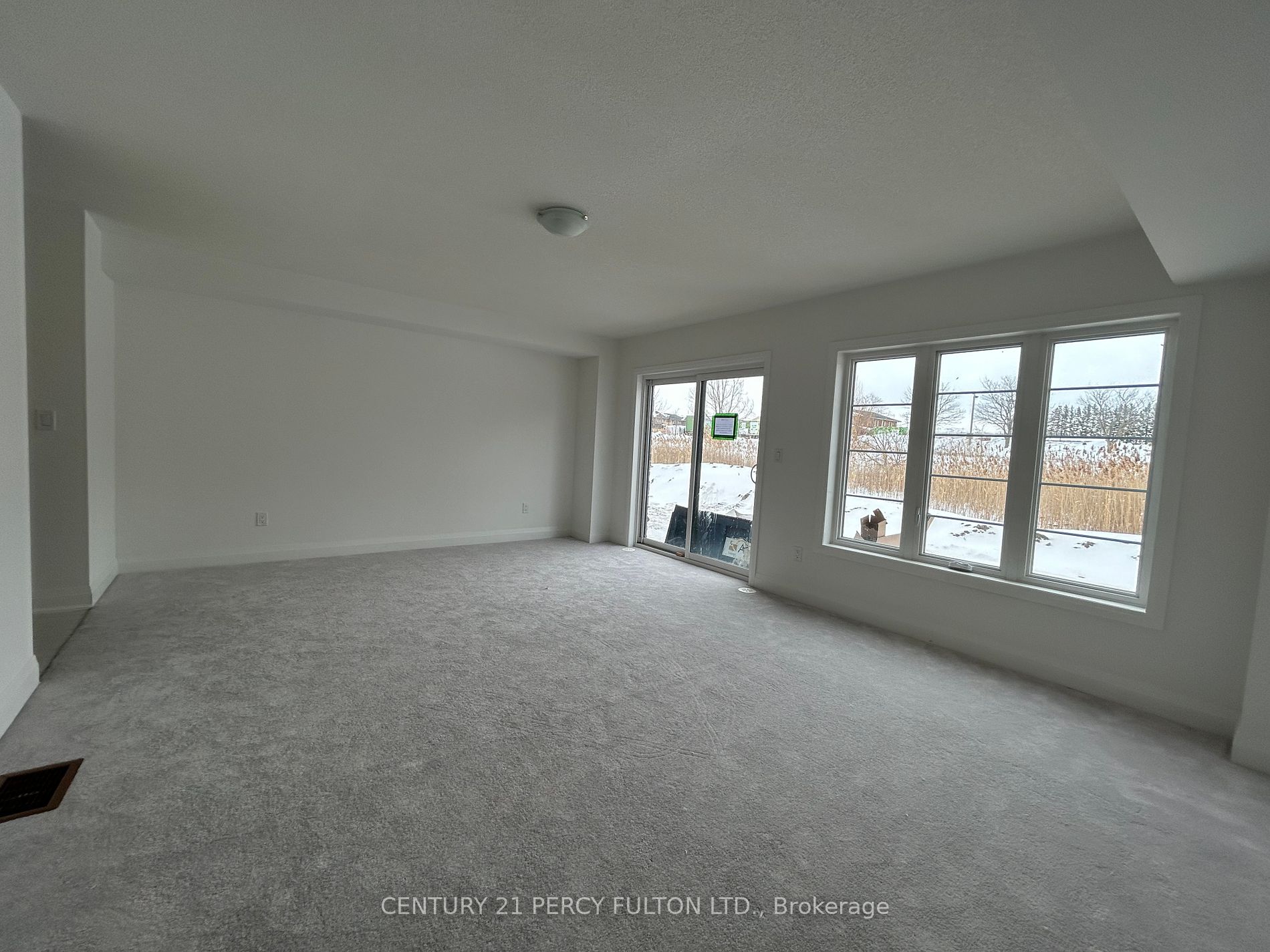 19 Elkington Cres