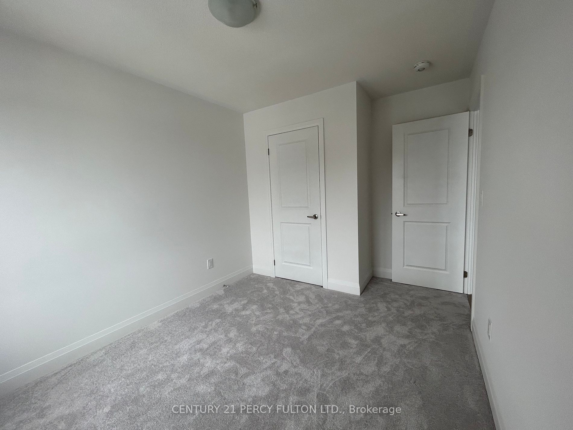 19 Elkington Cres