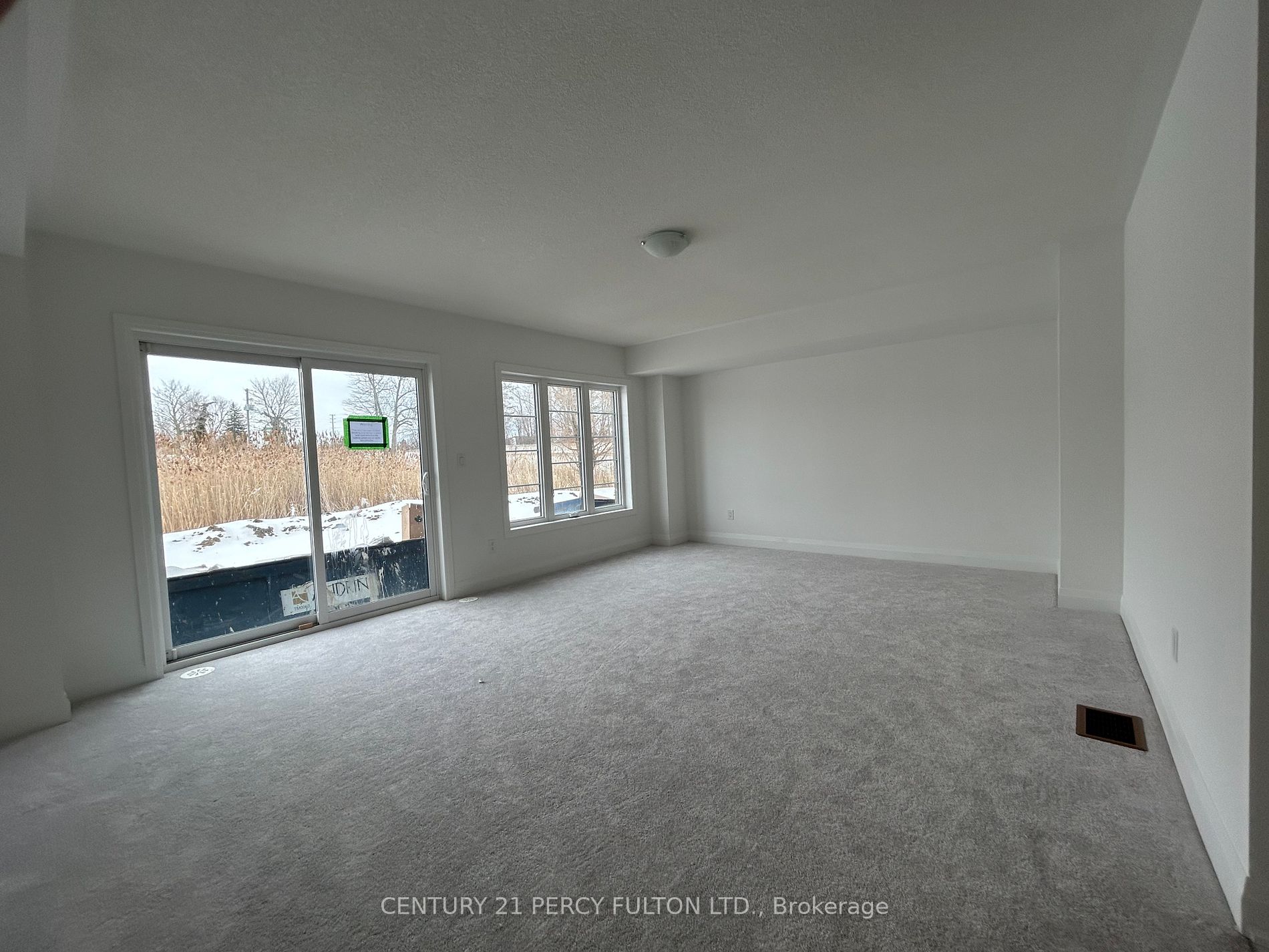 19 Elkington Cres