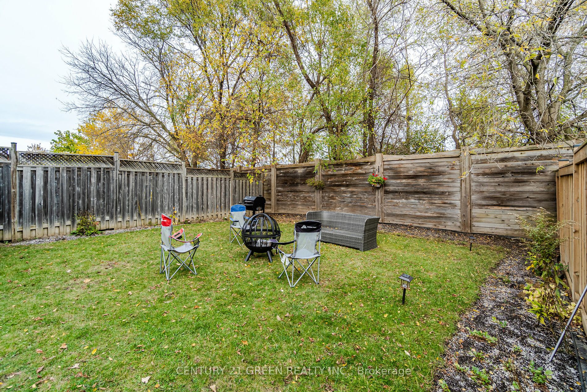 1610 Autumn Cres