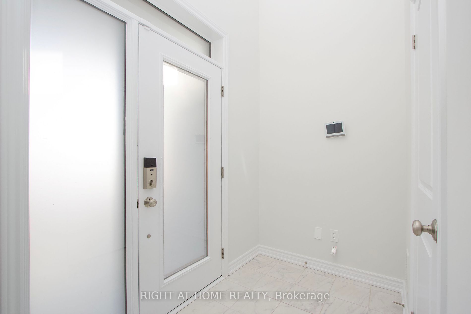 81 Douet Lane