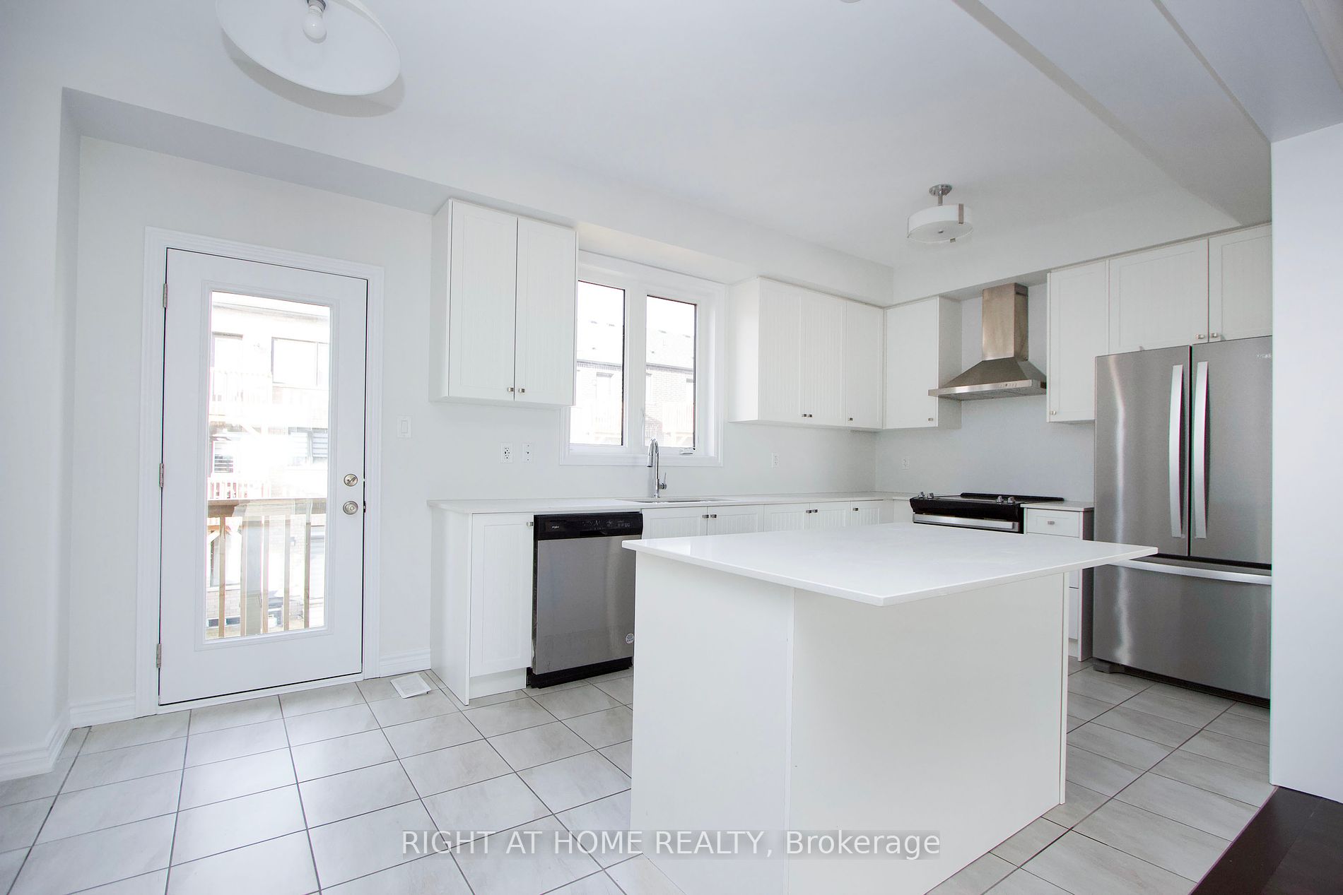81 Douet Lane