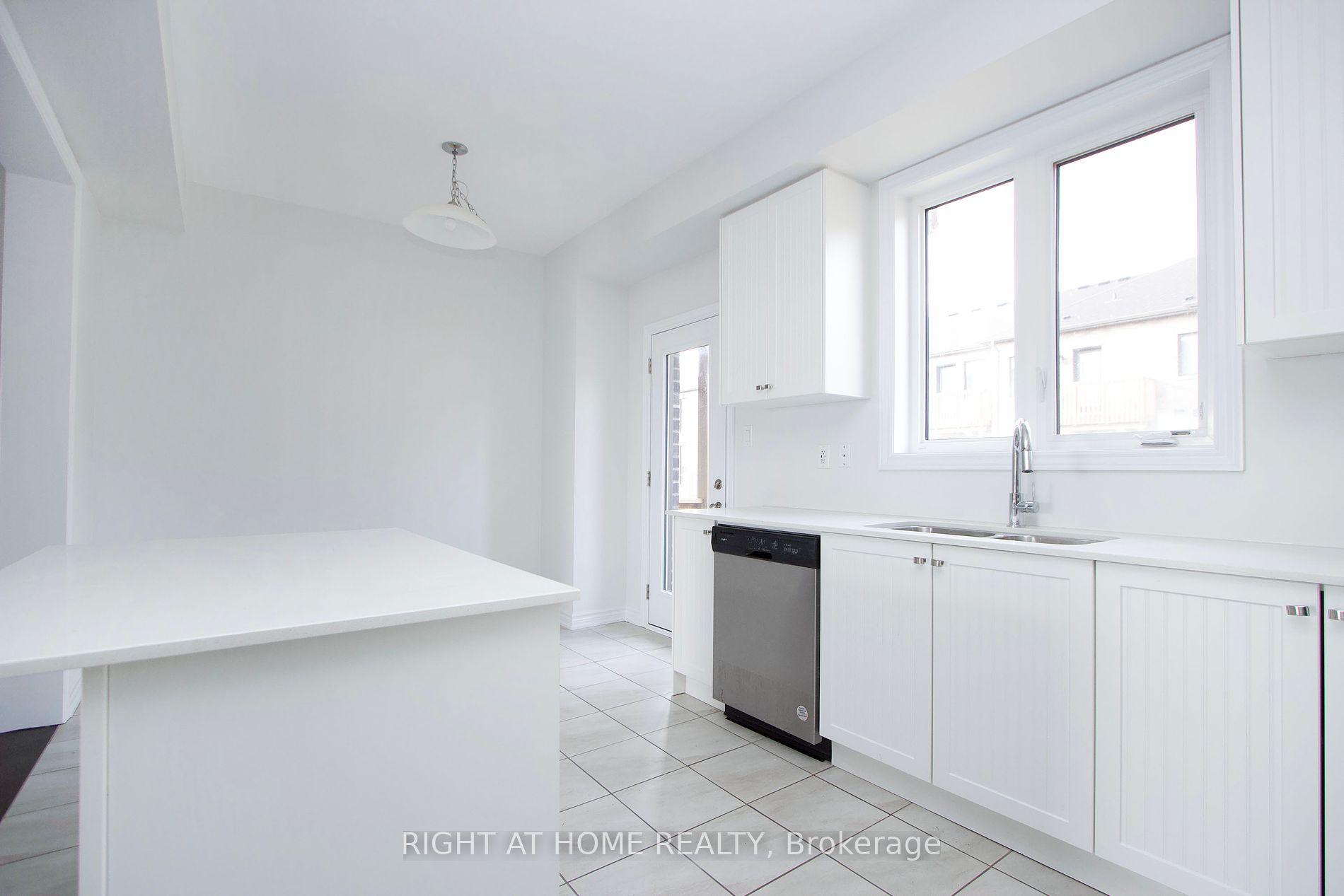 81 Douet Lane
