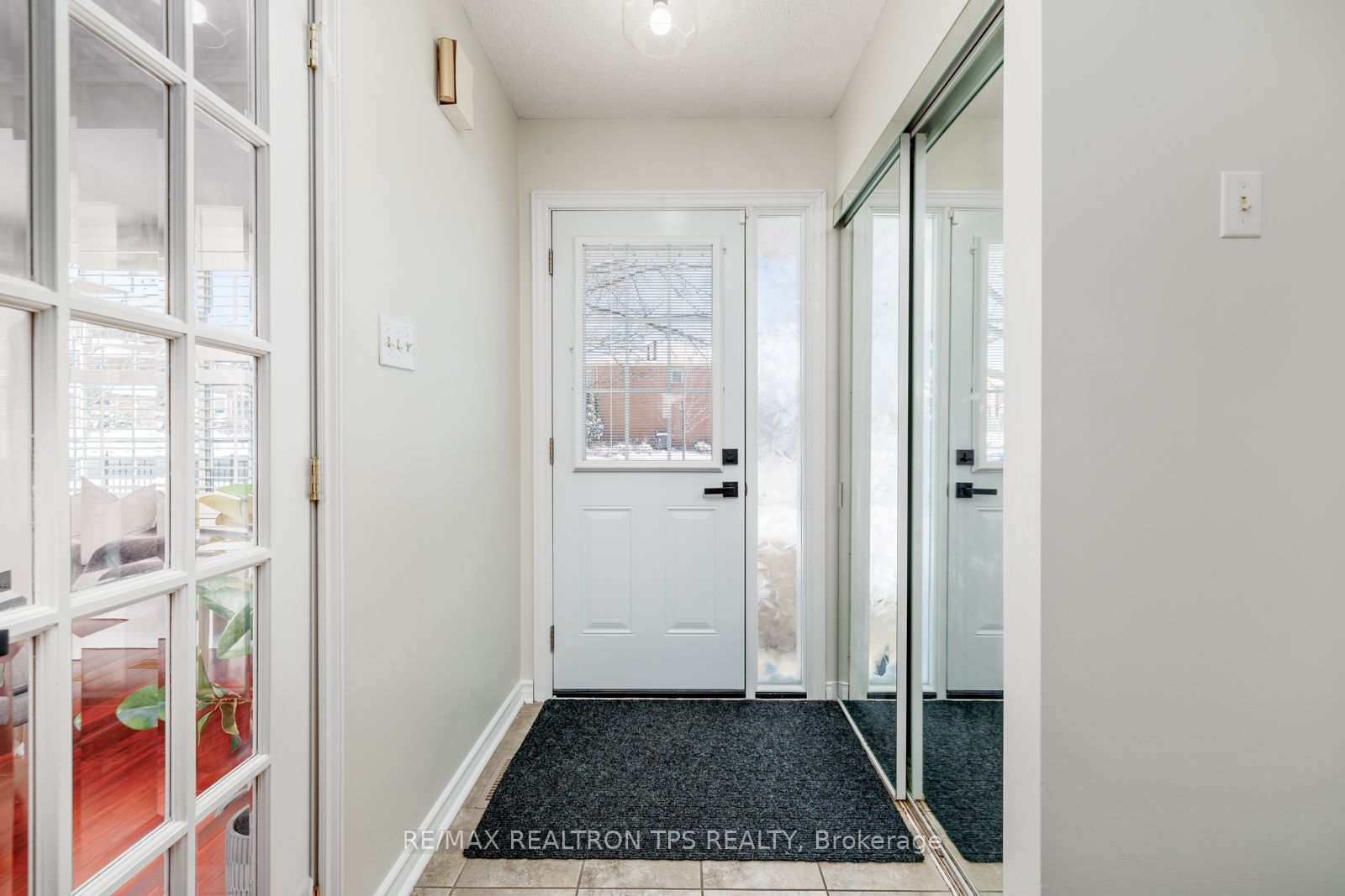 10 Bassett Blvd, #38