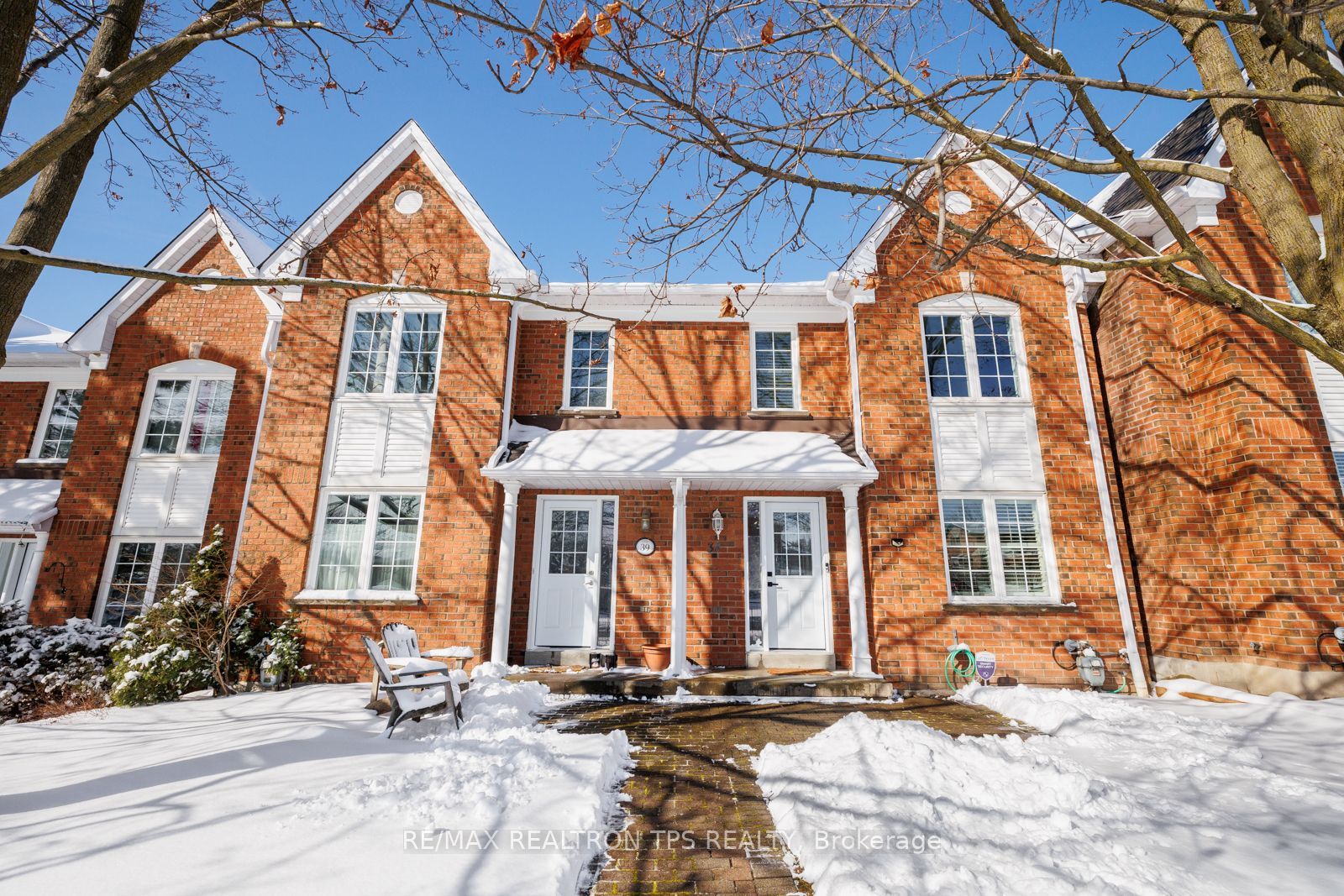 10 Bassett Blvd, #38