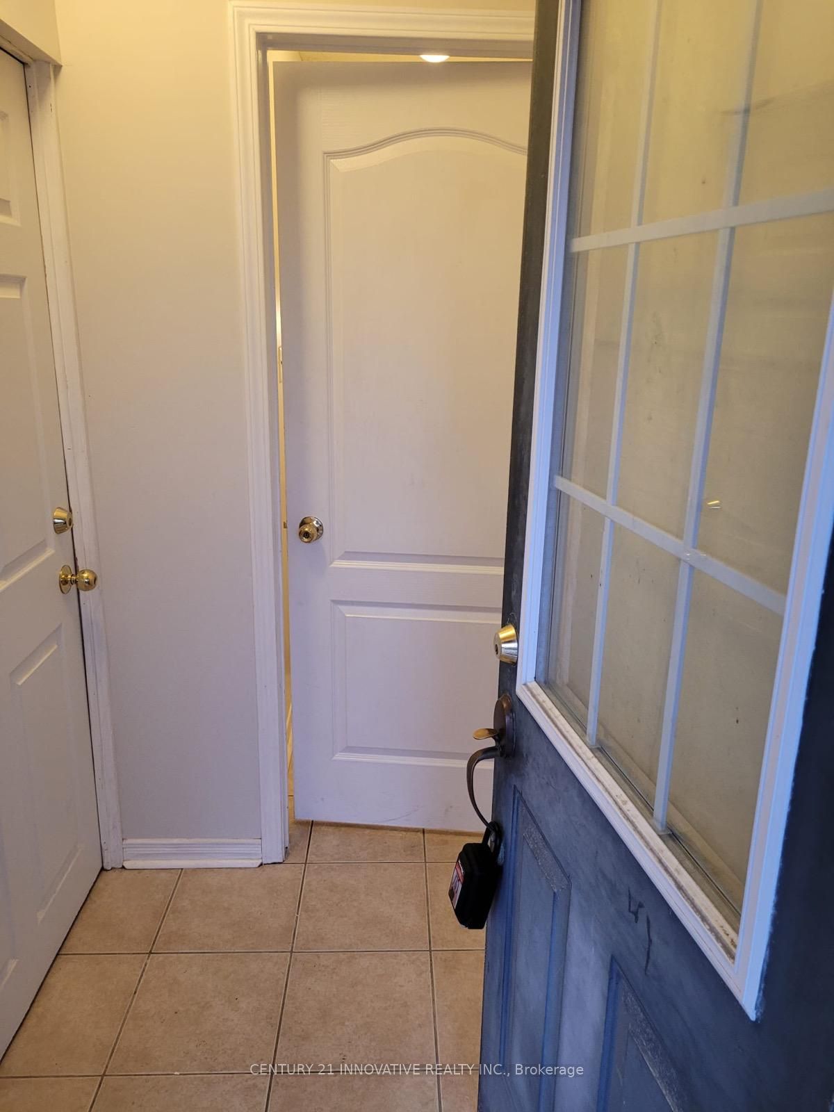 42 Macmillan Ave, #Bsmt