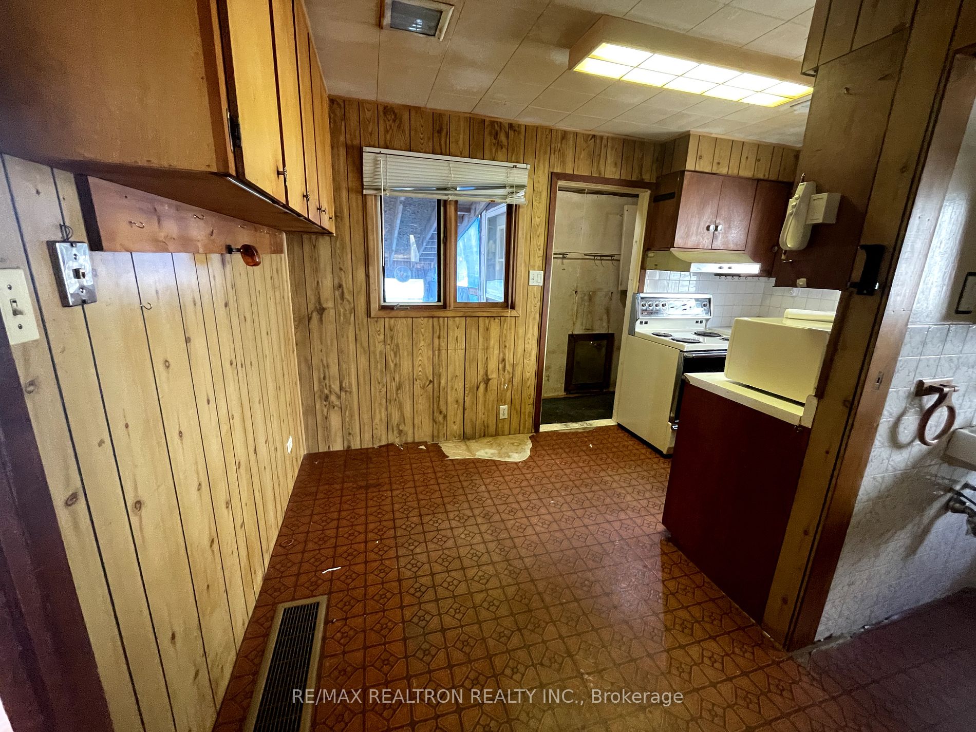 6 Glynn Rd