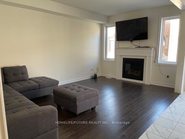 1166 Sepia Sq