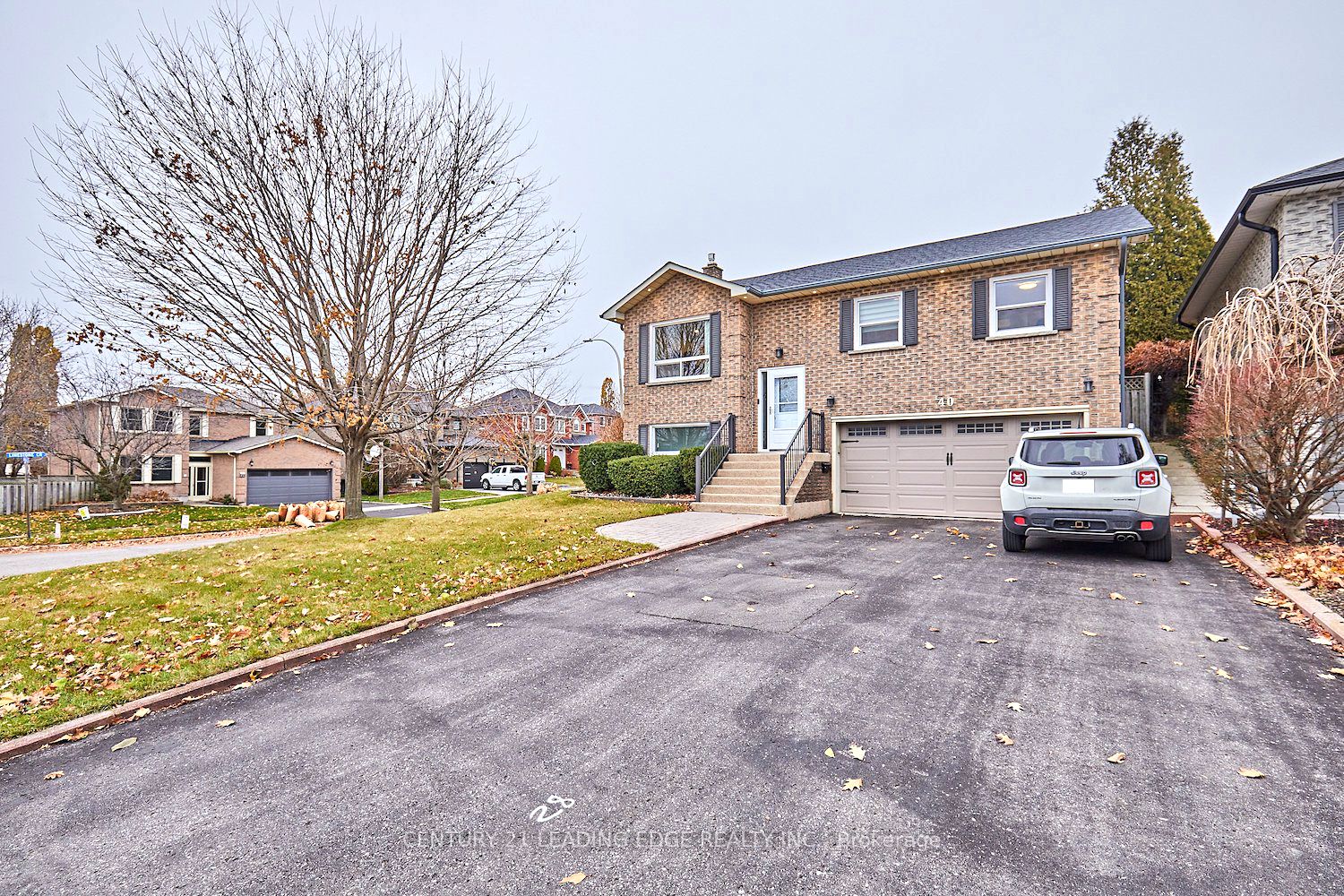 40 Waywell St, #Upper
