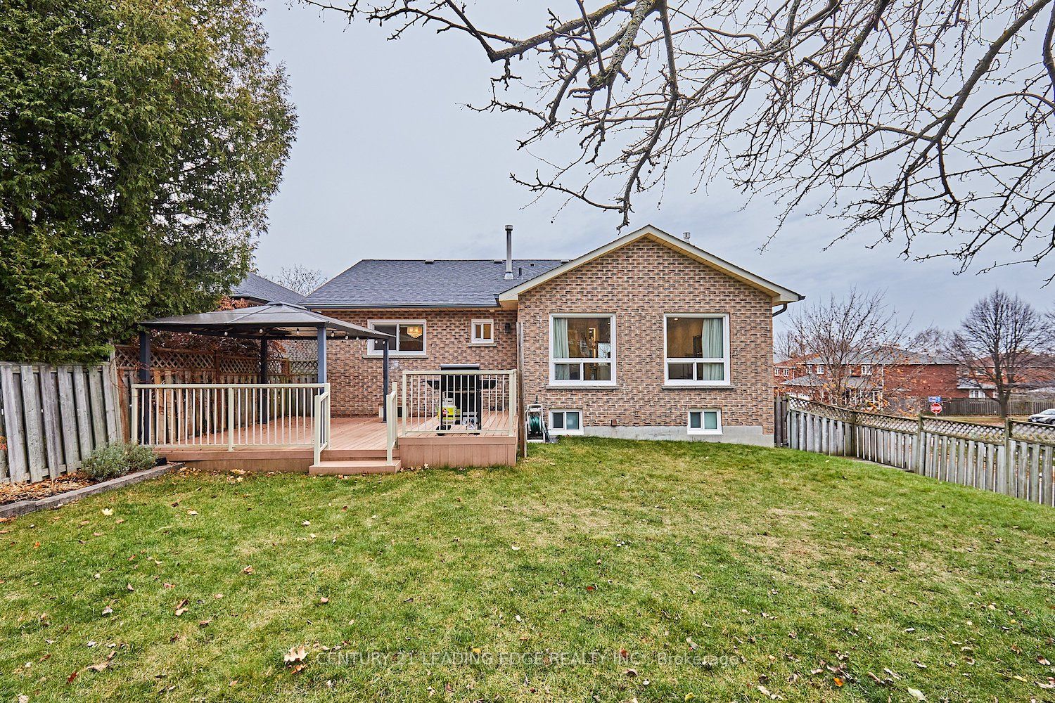 40 Waywell St, #Upper