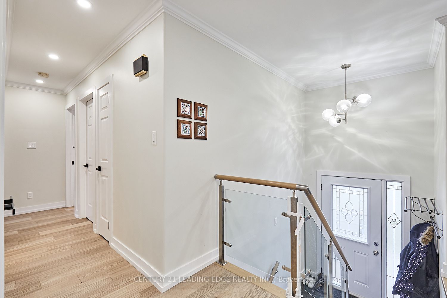 40 Waywell St, #Upper