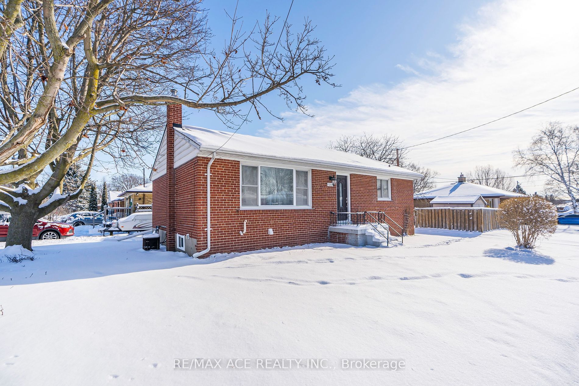 1279 Wecker Dr