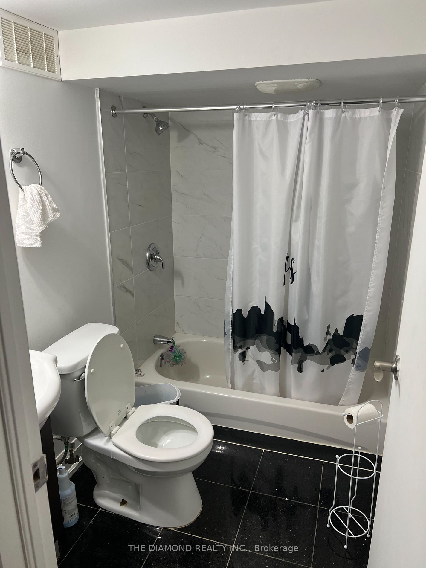 10 Compton Dr, #Bsmt
