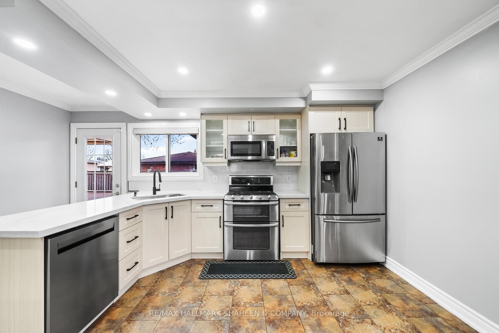 603 Braemor Crt