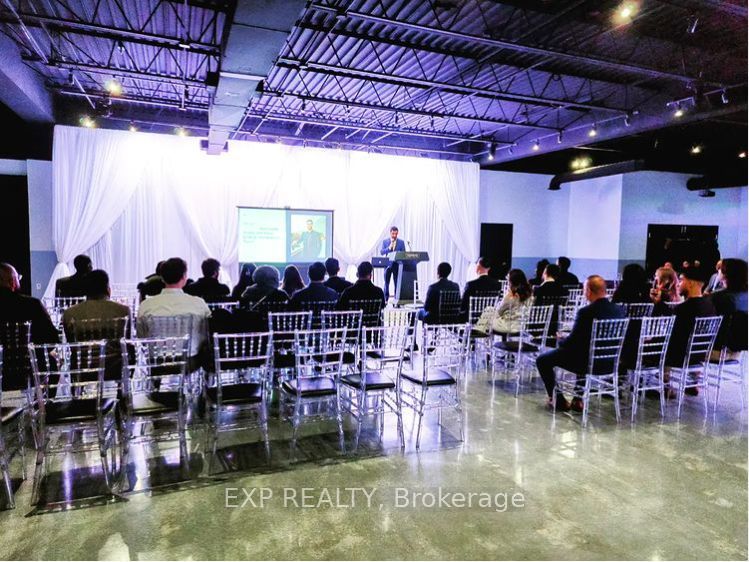 1755 Pickering Pkwy, #Unit C4