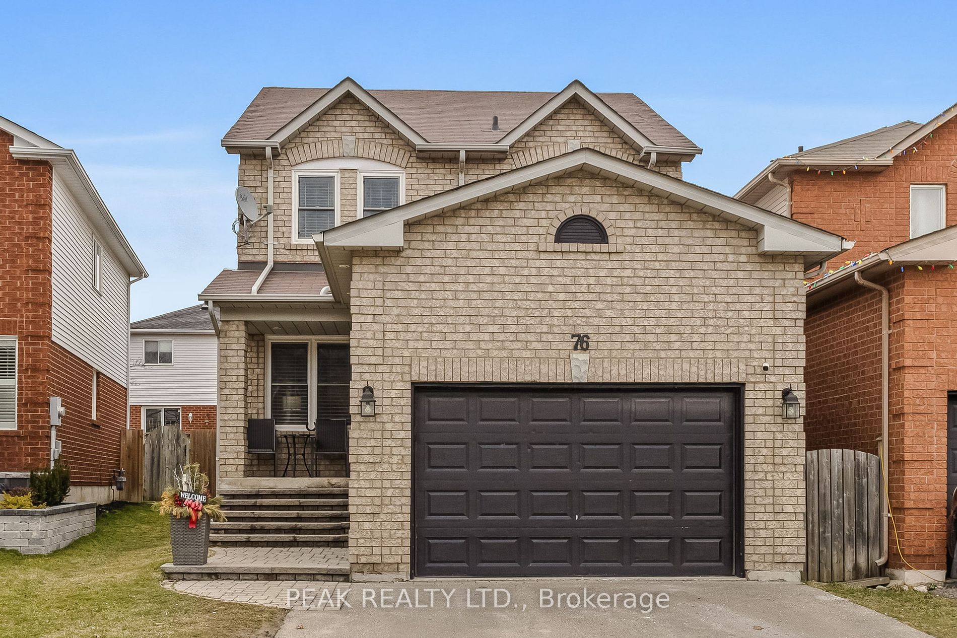 76 Fry Cres