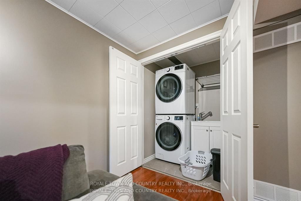 946 Glenbourne Crt