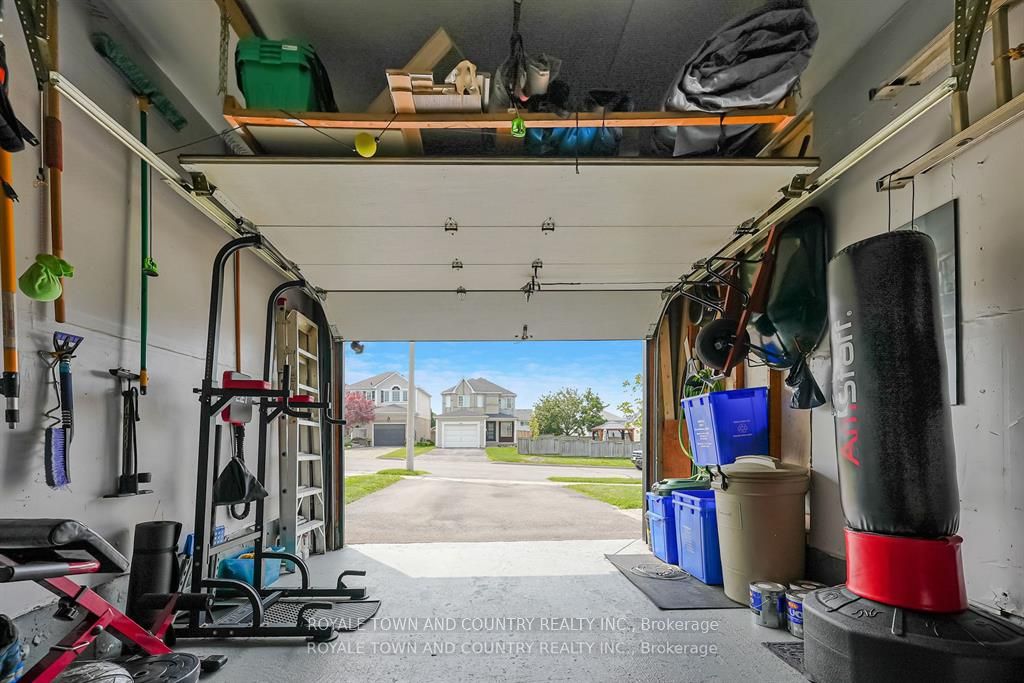946 Glenbourne Crt