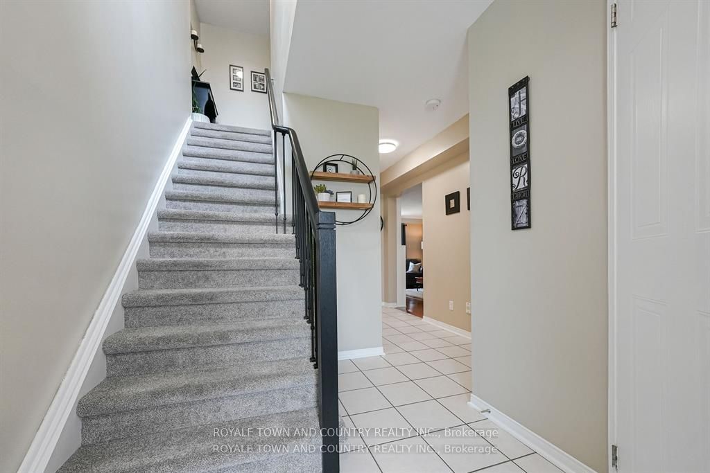 946 Glenbourne Crt