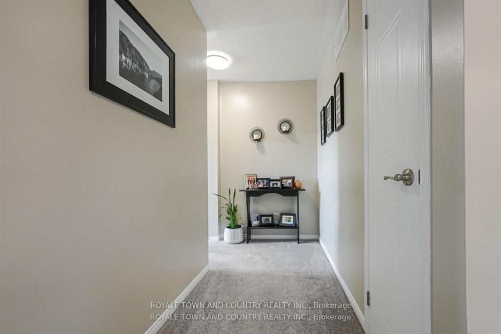 946 Glenbourne Crt
