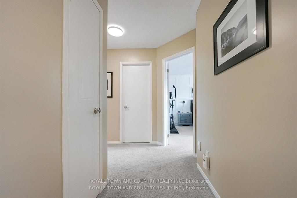 946 Glenbourne Crt