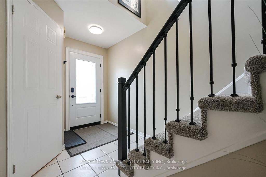 946 Glenbourne Crt