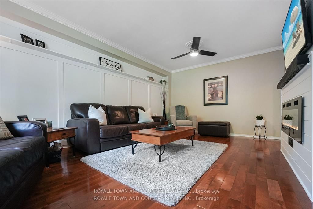 946 Glenbourne Crt
