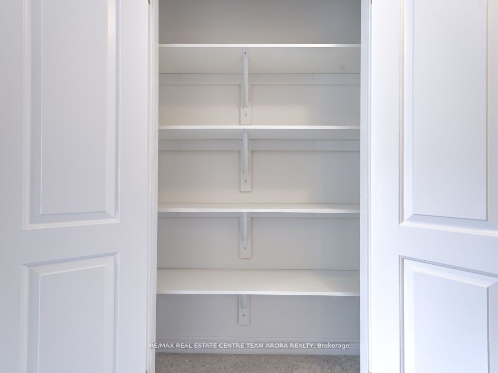 29 Sorbara Way