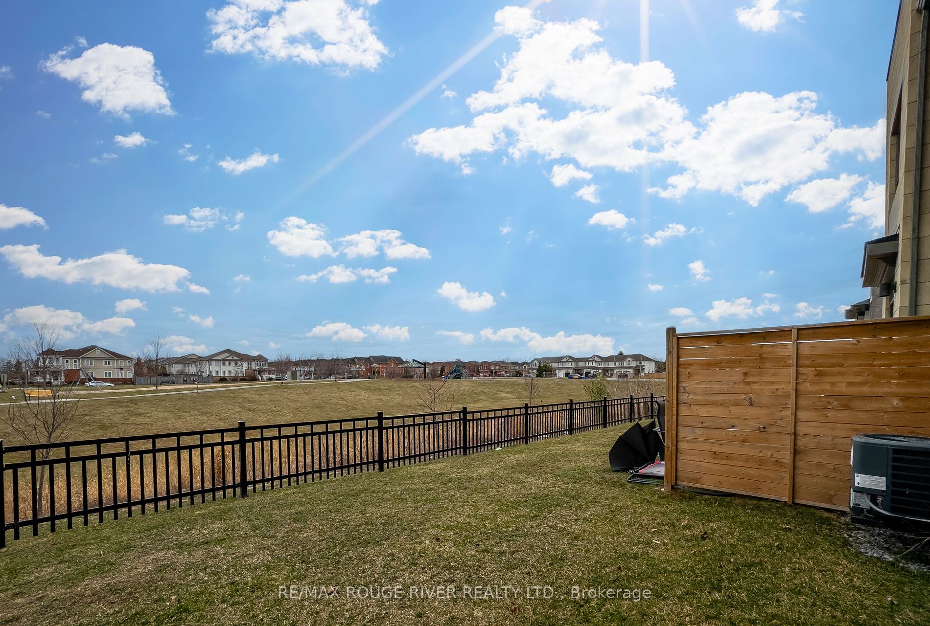 42 Donald Fleming Way, #143