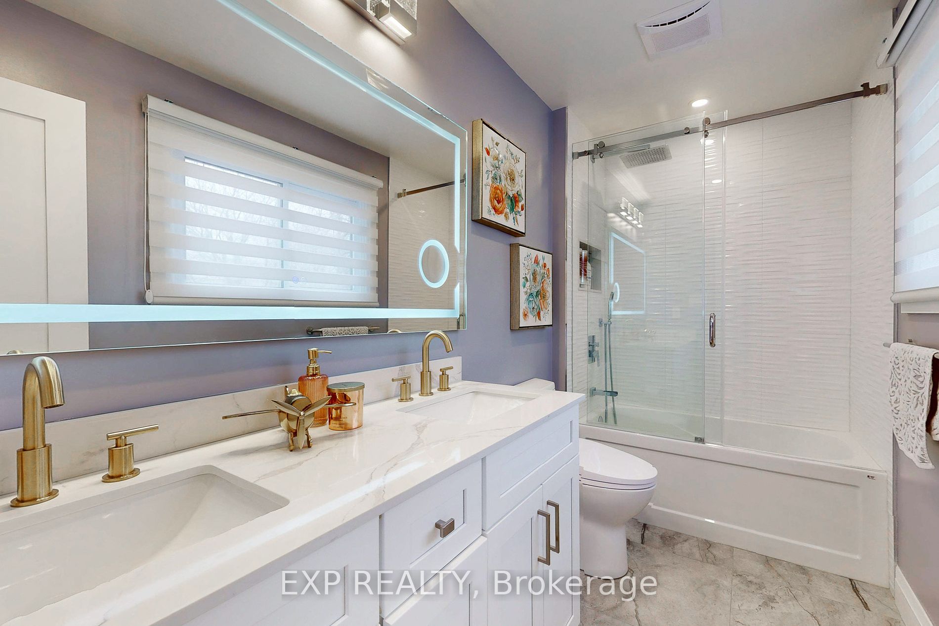 1025 Benton Cres