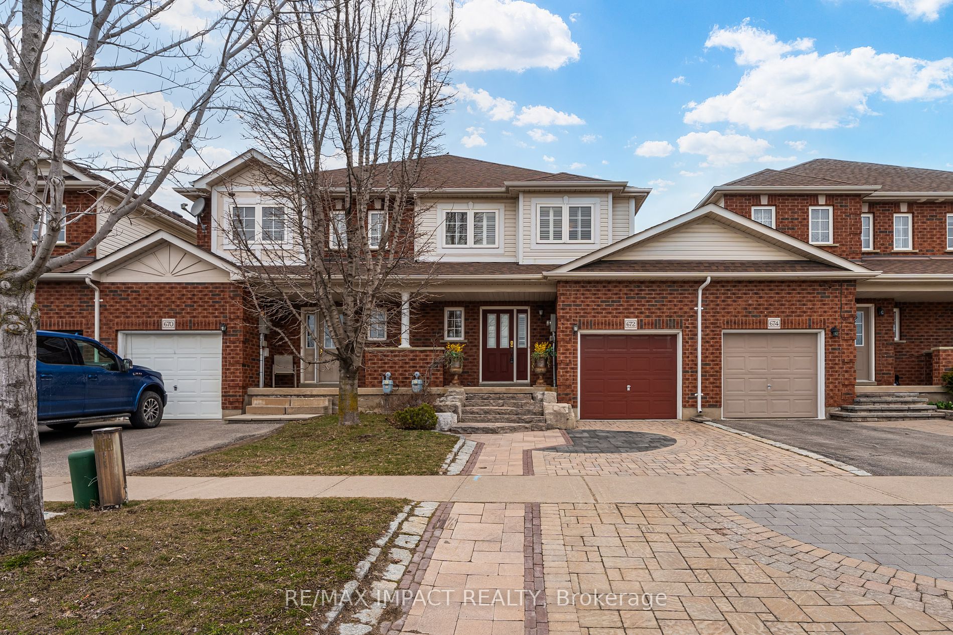 672 Coldstream Dr