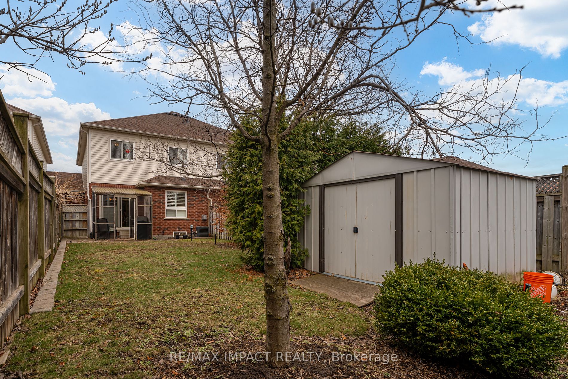 672 Coldstream Dr