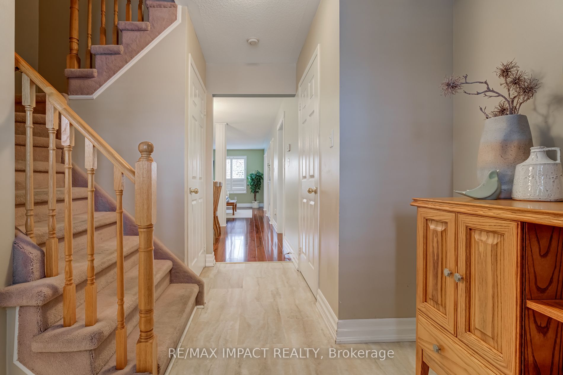 672 Coldstream Dr