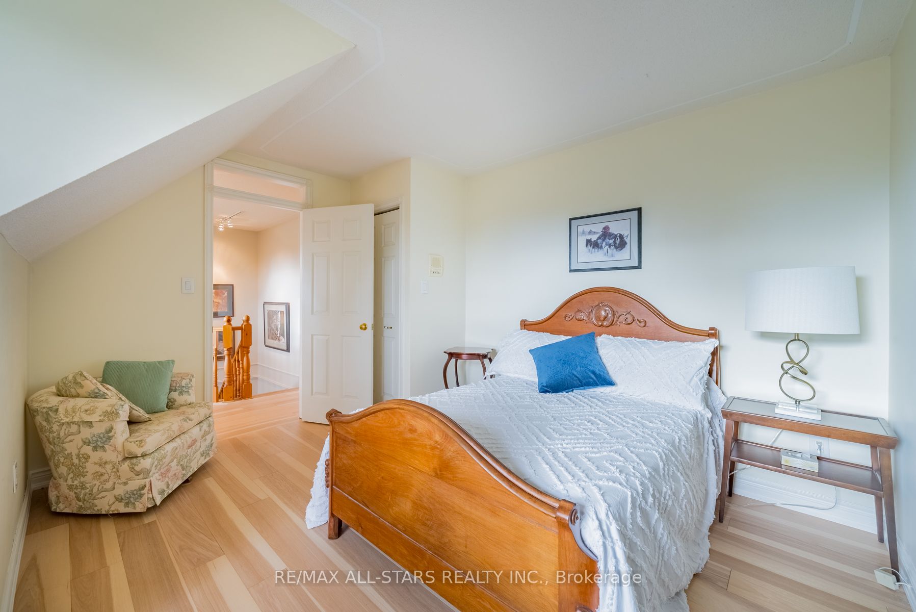 276 Union Ave