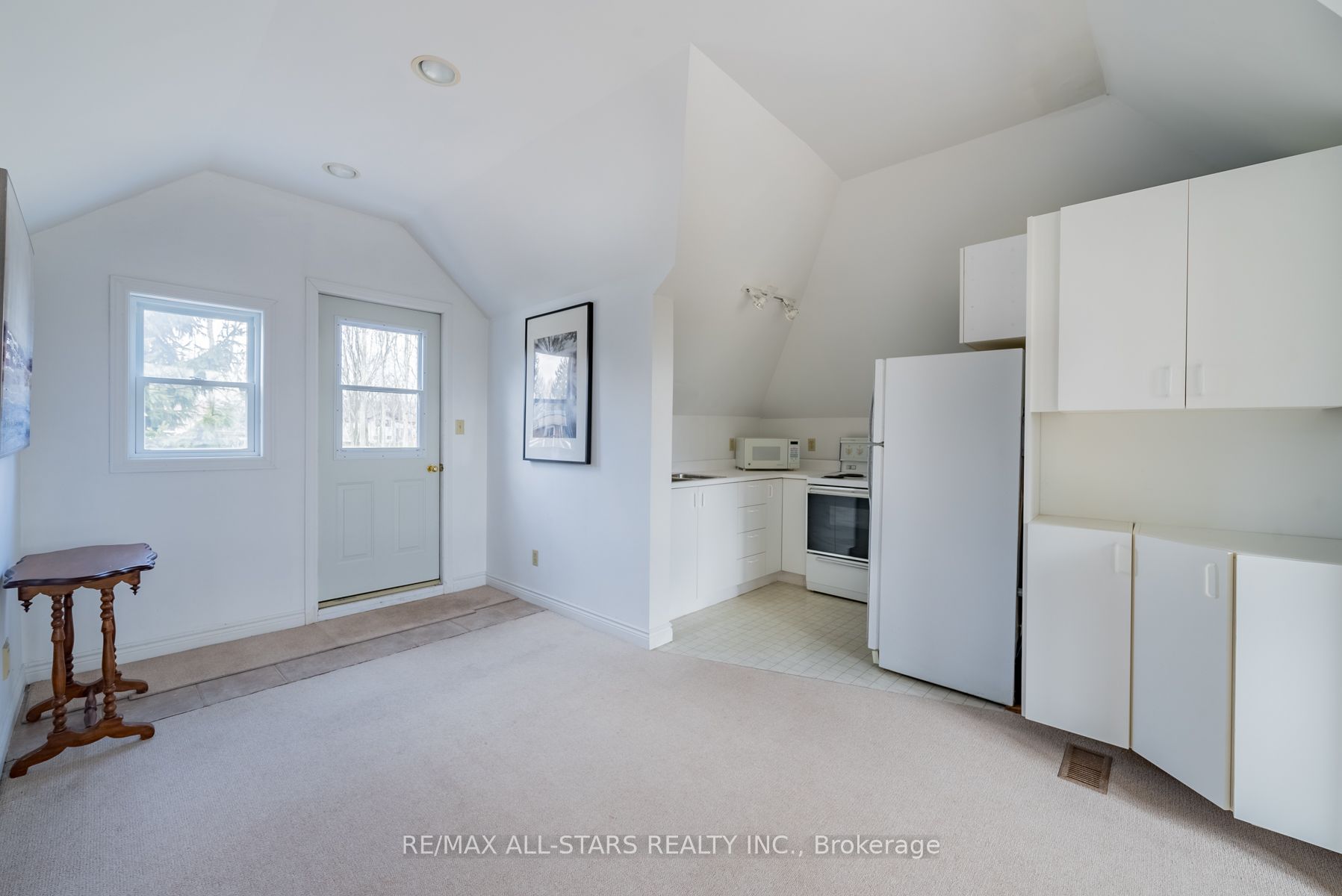 276 Union Ave