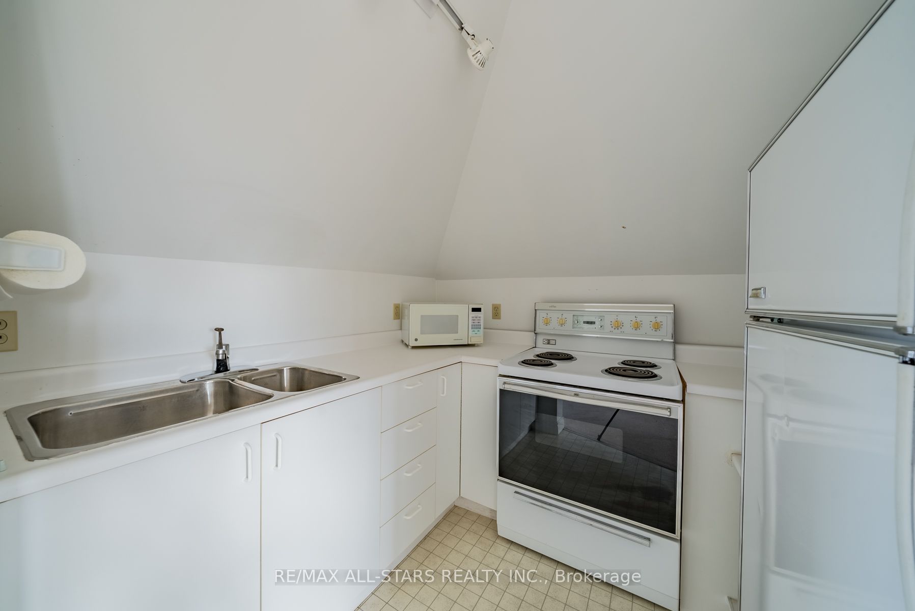 276 Union Ave