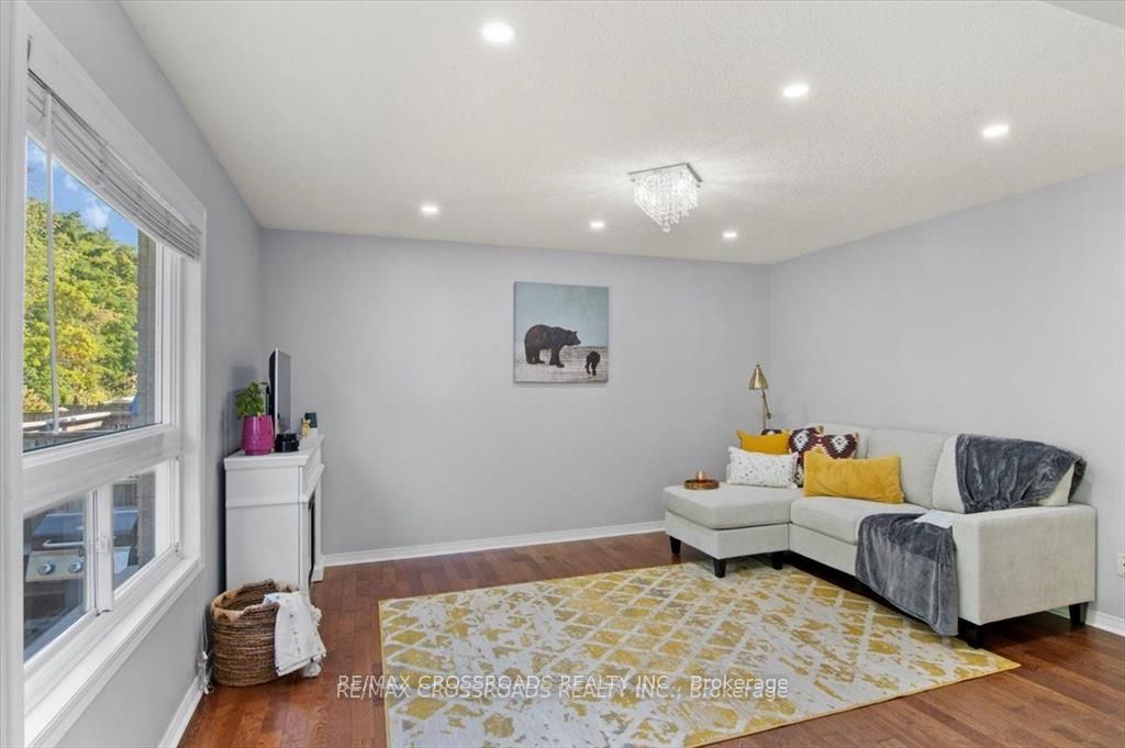 125 Lady May Dr
