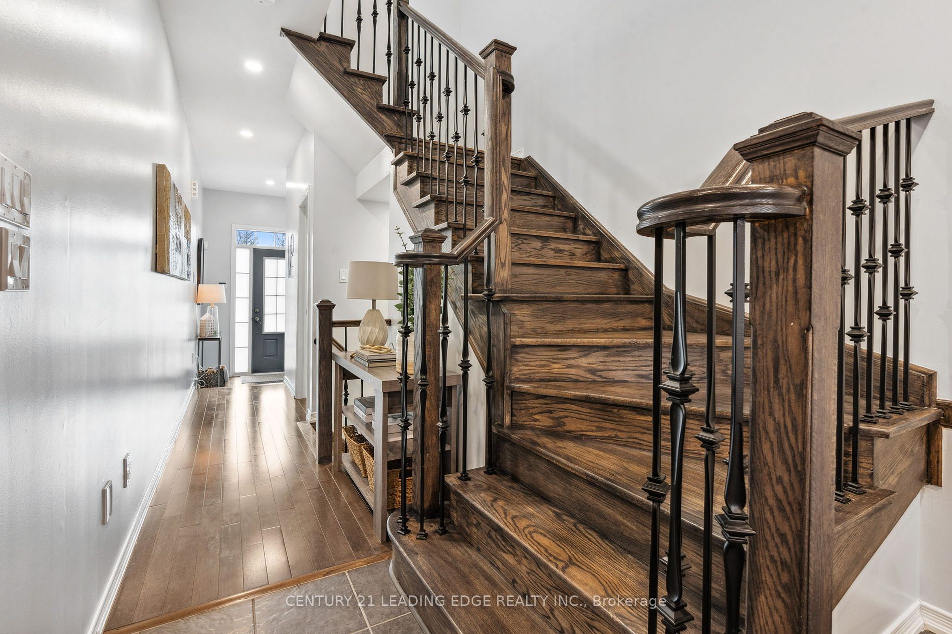 71 Chant Cres