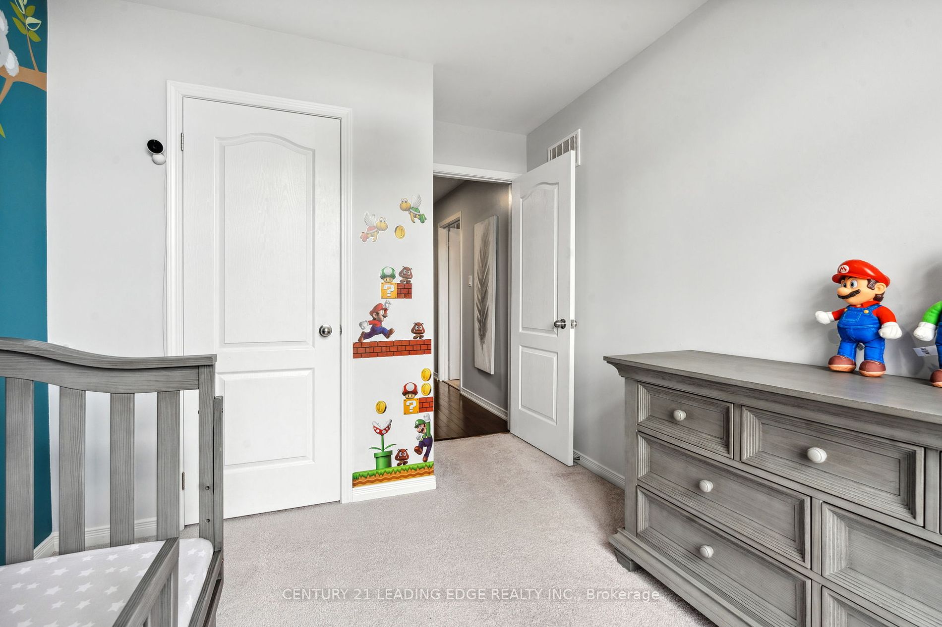 71 Chant Cres