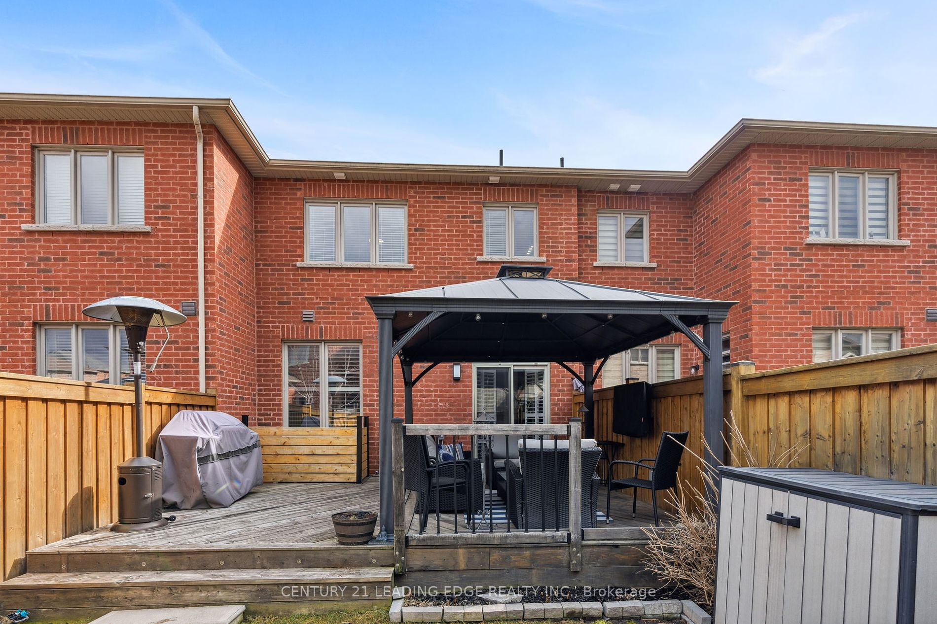 71 Chant Cres