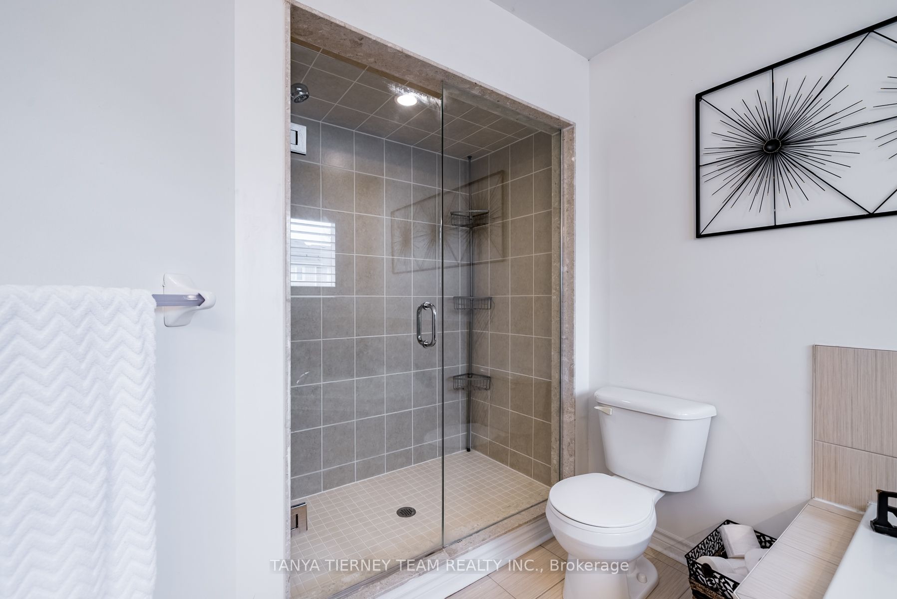 22 Chiswick Ave