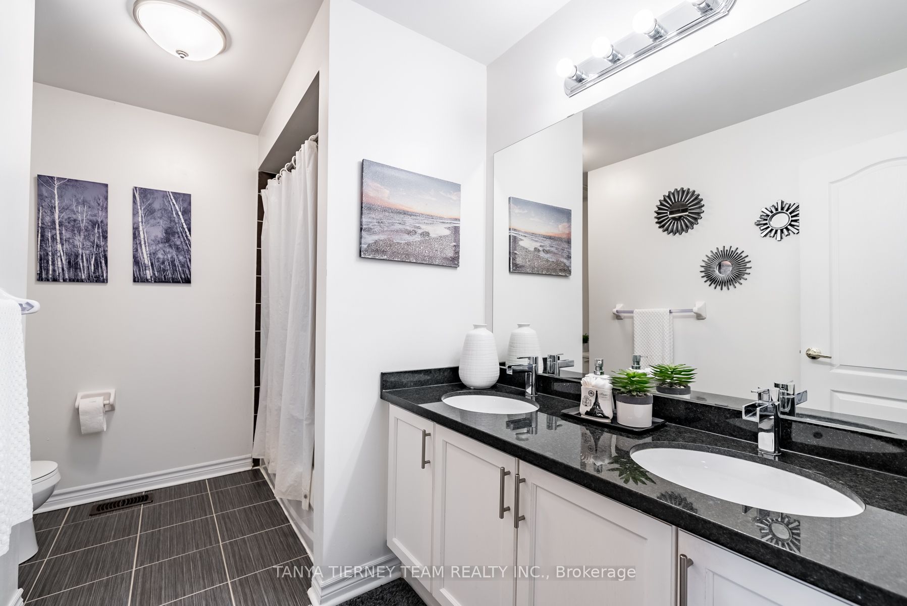 22 Chiswick Ave