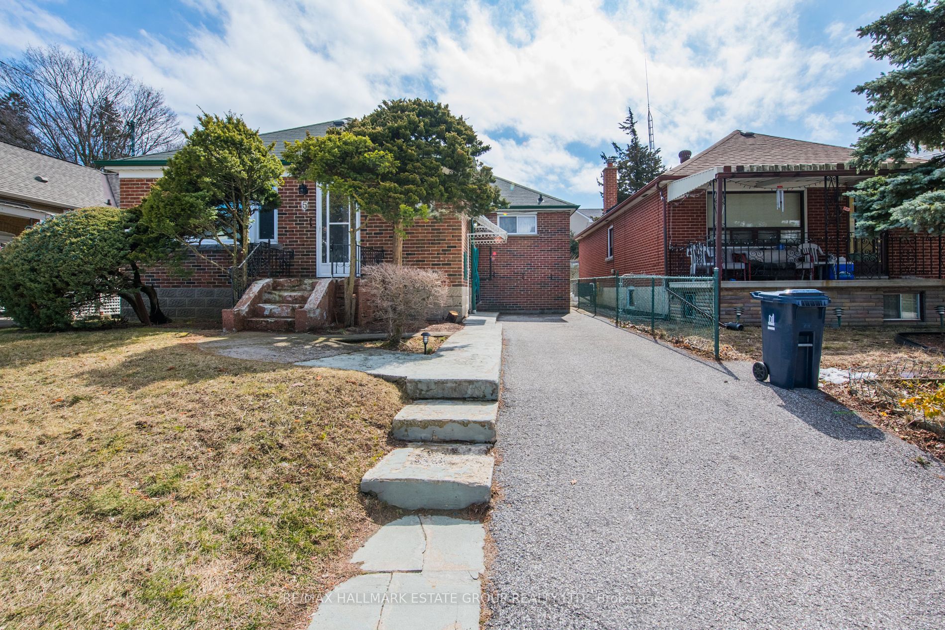 5 North Drive