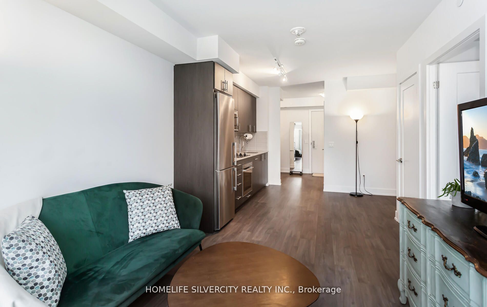 2550 Simcoe St N, #212
