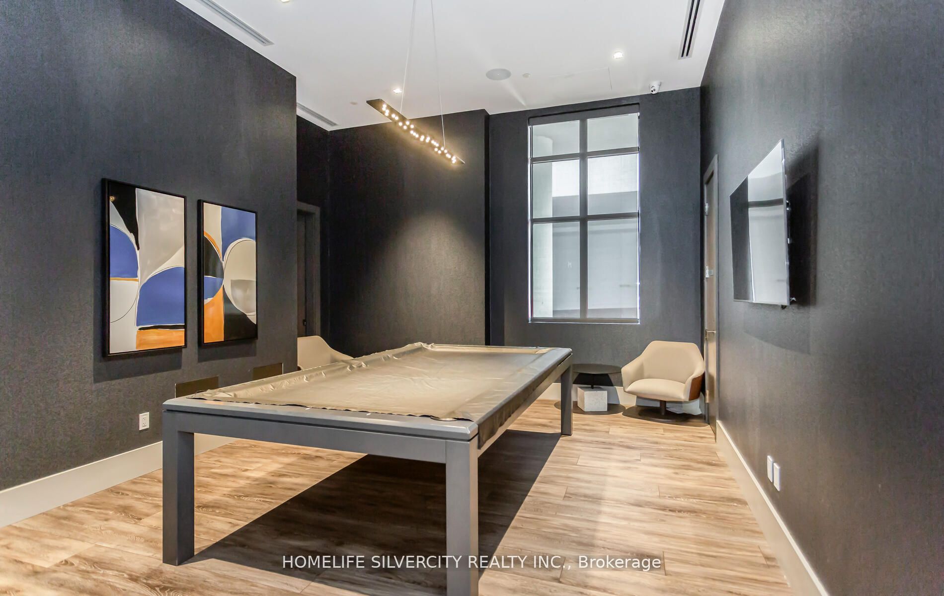 2550 Simcoe St N, #212