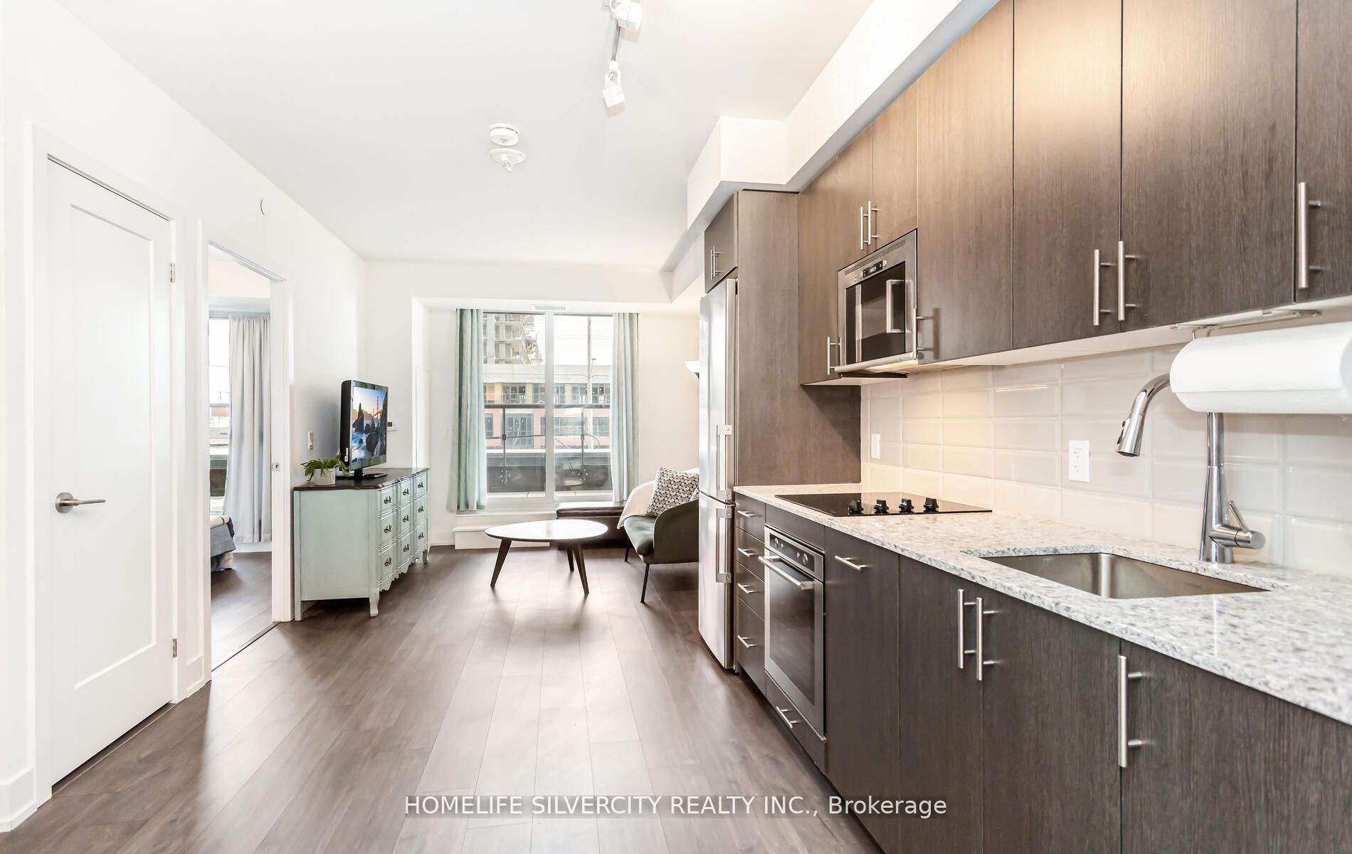 2550 Simcoe St N, #212