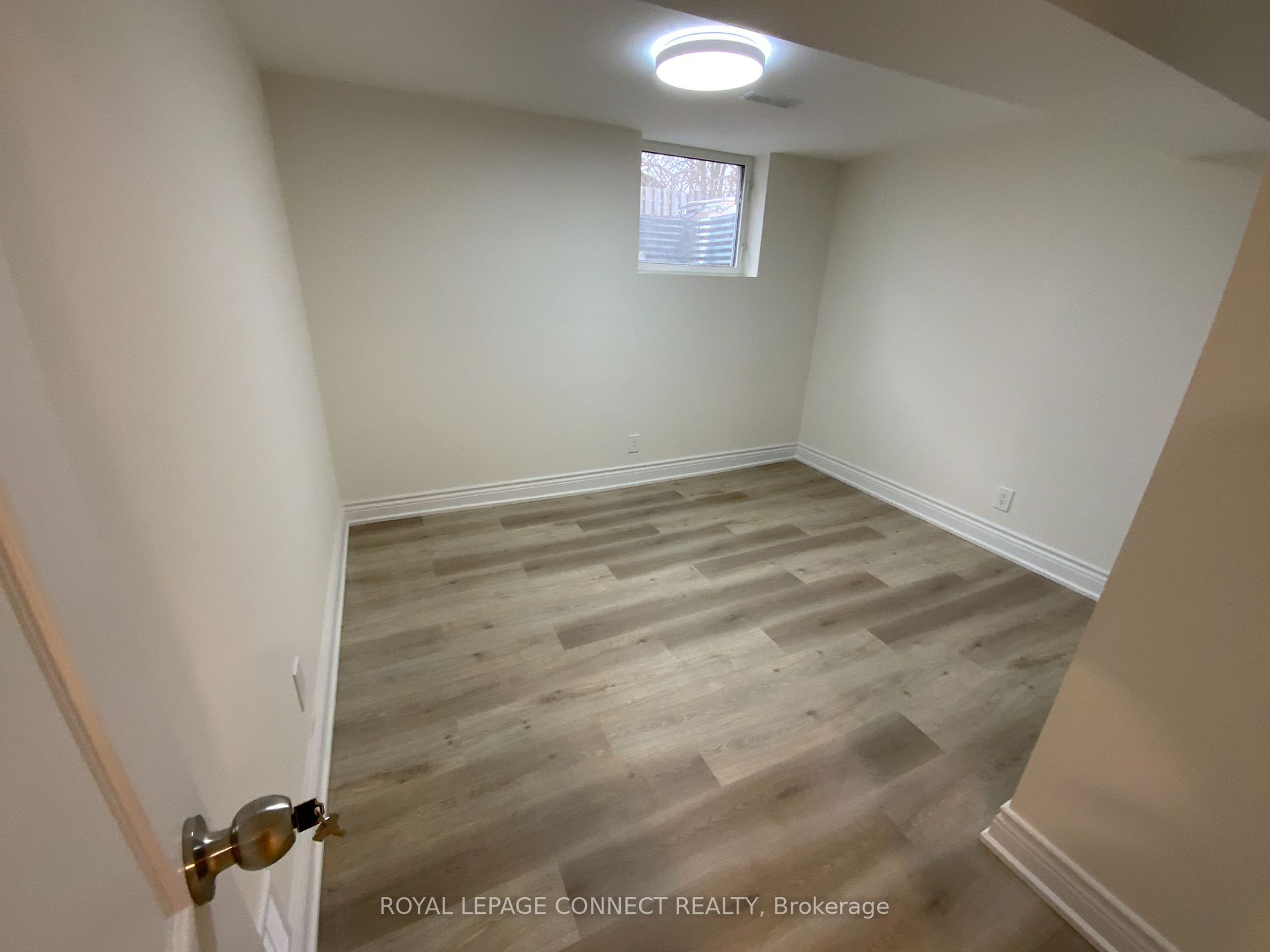 914 Lynx Ave, #Bsmt 1B