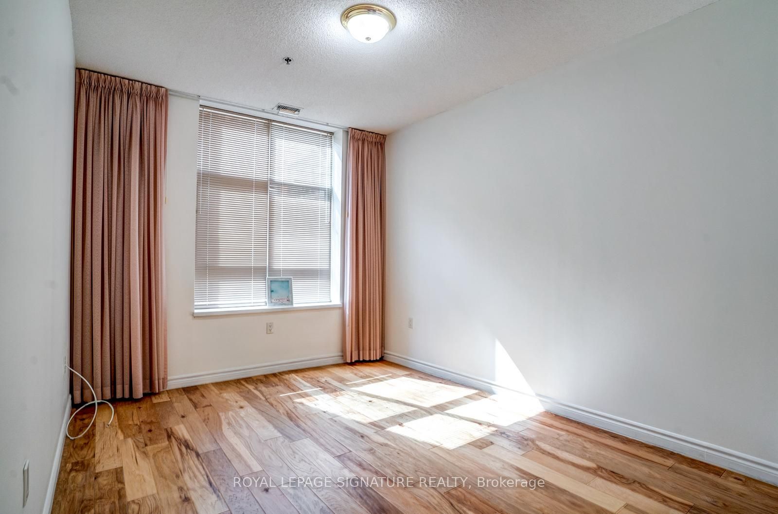 115 Bonis Ave, #115